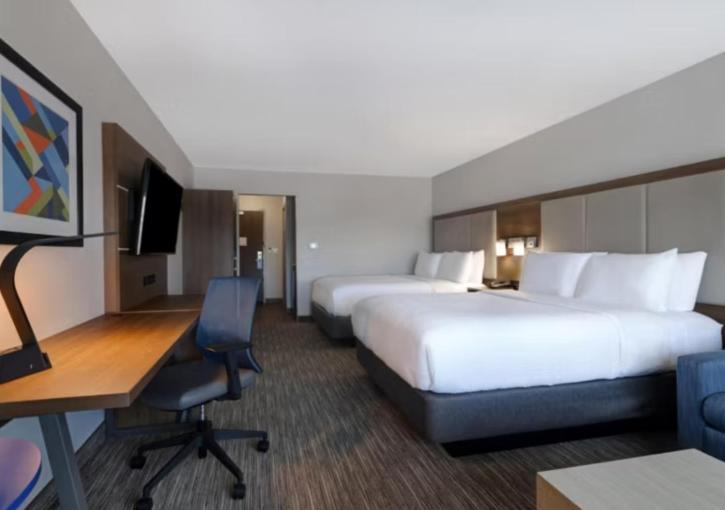 Holiday Inn Express & Suites - Detroit - Dearborn By Ihg מראה חיצוני תמונה