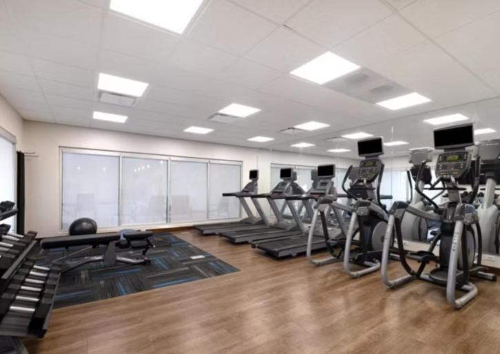 Holiday Inn Express & Suites - Detroit - Dearborn By Ihg מראה חיצוני תמונה